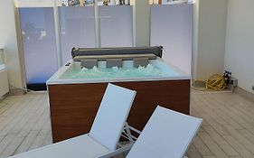 Marisabella Suite Spa 2